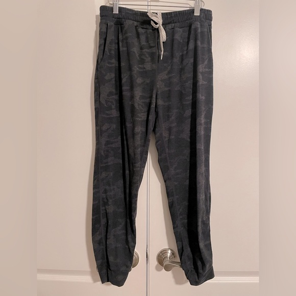 Vuori Pants - VUORI Performance Joggere - Camo